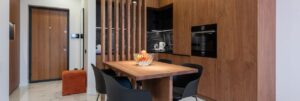 Read more about the article 5 Factors To Consider Before Buying Office Furniture And Must-Have Office Furniture Pieces